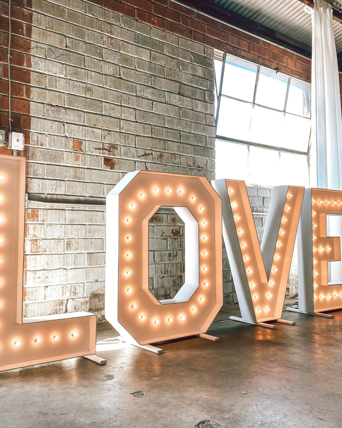 Wedding Love Marque Light Letters
